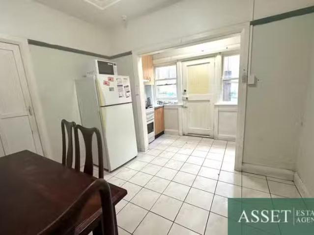 Charming 4/22 Done Street, Arncliffe NSW 2205
