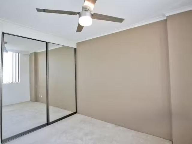 Rental! 42/76 Great Western Highway, Parramatta Apartment for.