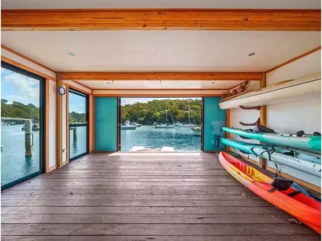 Nice 42 Cowdroy Avenue, Cammeray House for rent Listed by Ann.