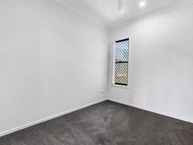 Cozy 4/35 Cardiff Road, Darra, QLD 4076