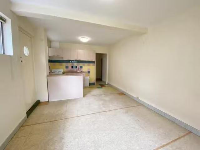 Cheap 4/35 Gladstone Road, Highgate Hill, QLD 4101