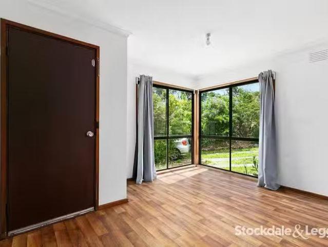 Cheap 4 Coolaroo Place, Churchill, VIC 3842
