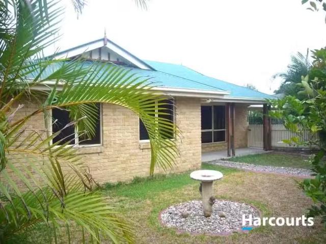 Unique 4 Annette Street, DUNDOWRAN BEACH, QLD 4655 House for.