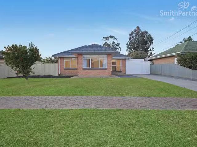 For Rent! 4 Auriel Way, Valley View, SA 5093
