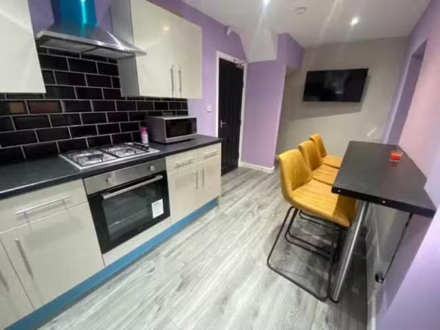 Unique 4 BA 1 bedroom house share for rent in Buckley Lane, Fa.