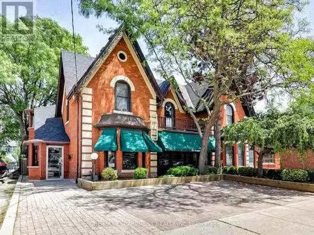 Cozy 4 BA 51 Augusta Street, Hamilton, ON, L8N 1P8 commercia.