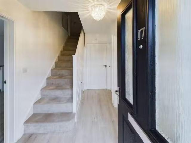 Just in! 4 bedroom detached house for rent in Stimpson Street.