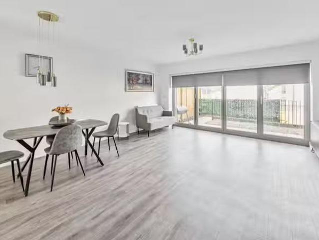 Unique 4 bedroom semi detached house for rent in High Chase, N.