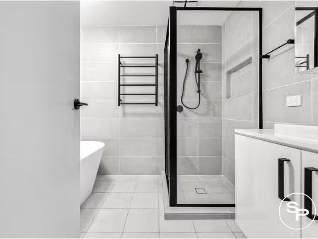 Charming 4 BR 107 South Circuit, Oran Park House for rent Lis.
