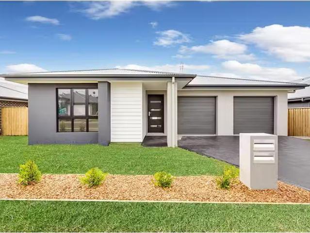 Just in! 4 BR 1/16 Friarbird Ridge, Aberglasslyn House for ren.