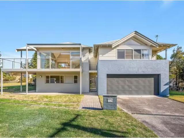 Just in! 4 BR 1/18 Mary Street, Thirroul House for rent Liste.
