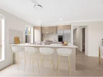 Nice 4 BR 119A Coorumbung Road, DORA CREEK Townhouse for rent.