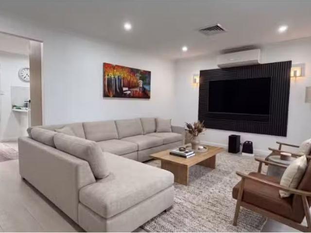 Cheap 4 BR 11 Hart Place, Kellyville House for rent Listed by.