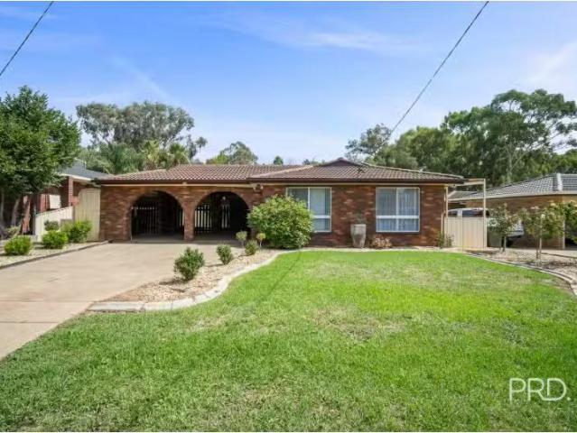 For Rent! 4 BR 11 Swan St, Ashmont House for rent Listed by S.