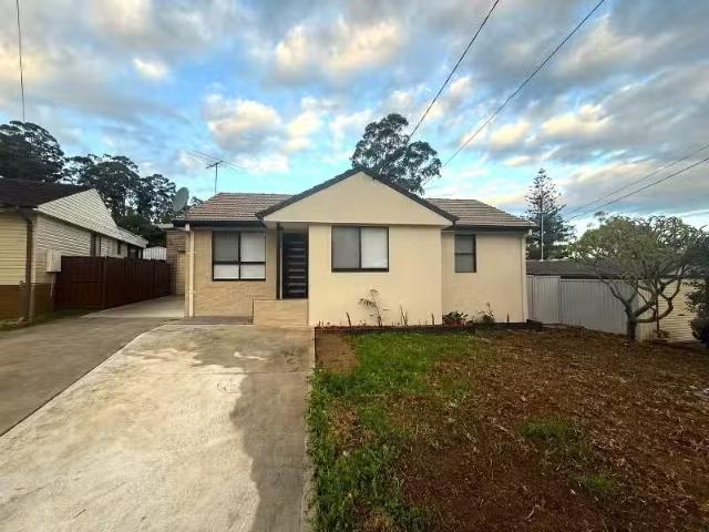 For Rent! 4 BR 11 Winnall Place, Ashcroft House for rent List.