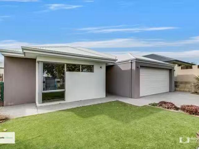 For Rent! 4 BR 12 Leeway Loop, ALKIMOS, WA 6038 House for Rent