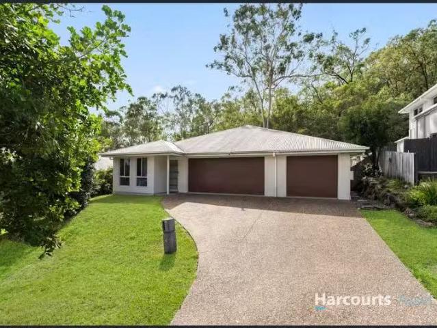 Nice 4 BR 1/30 Lane Court, MOUNT WARREN PARK, QLD 4207 House.