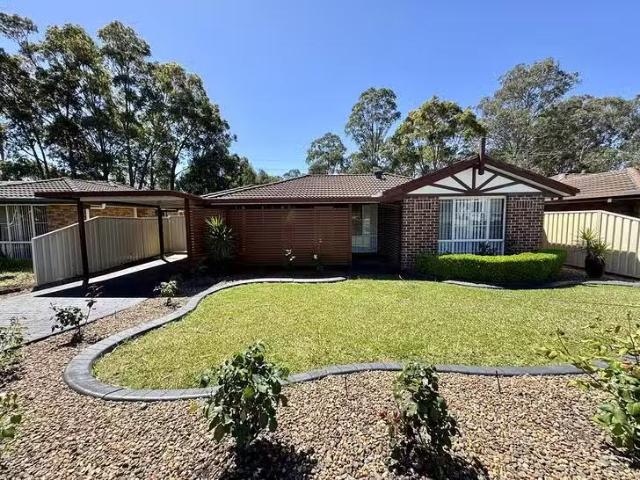 Cheap 4 BR 14 Debussy Place, Cranebrook, NSW 2749