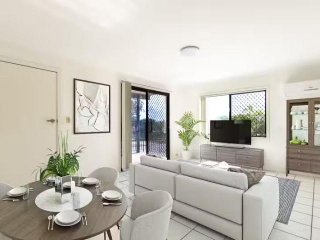 Unique 4 BR 15 Blue Gum Drive, MARSDEN, QLD 4132 House for R.