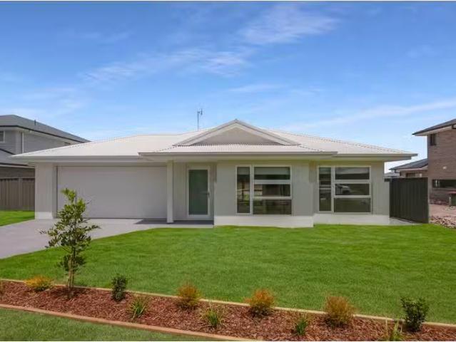 New 4 BR 15 Wakun Street, Fletcher House for rent Listed by Z.