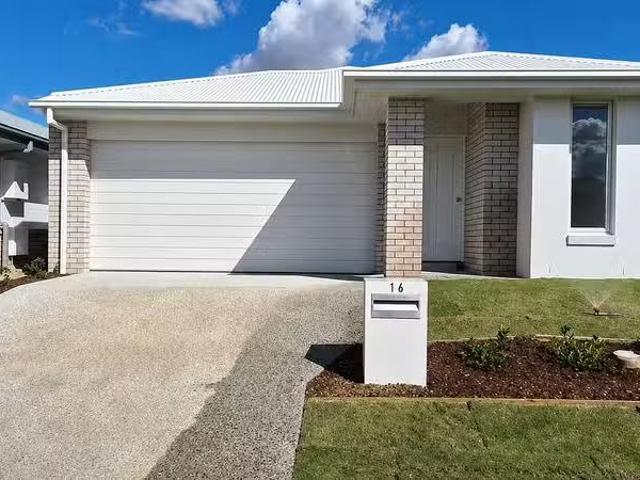 Cozy 4 BR 16 Paradise Road, FLAGSTONE, QLD 4280 House for Rent