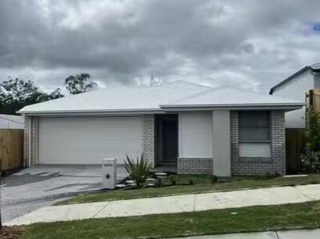 New 4 BR 17 Finch Street, Ripley, QLD 4306