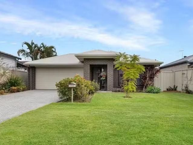Charming 4 BR 17 Landsboro Avenue, Boondall, QLD 4034