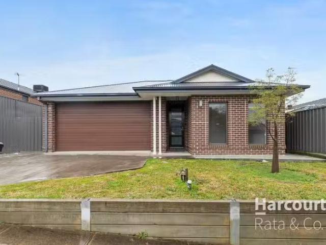 Unique 4 BR 18 Appleberry Way, Wallan, VIC 3756 House for Rent