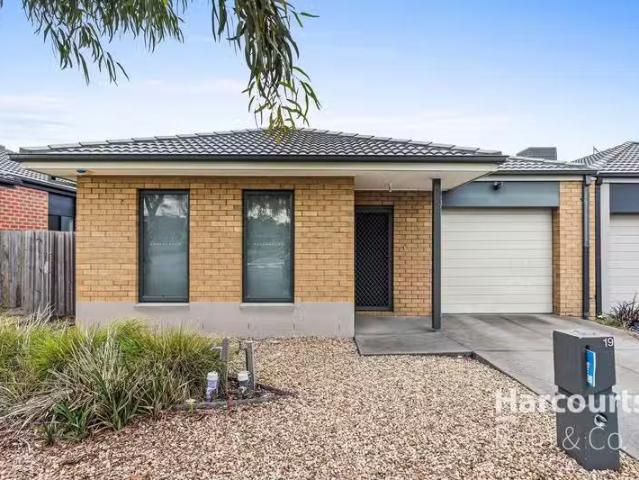 Cozy 4 BR 19 Leandon Avenue, Wollert, VIC 3750 House for Rent