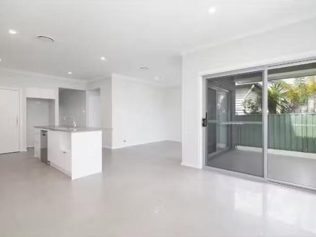 Cozy 4 BR 20a Lorna Street, WARATAH House for rent Listed by.