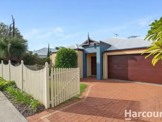 Cozy 4 BR 244A Weaponess Road, WEMBLEY DOWNS, WA 6019 House.