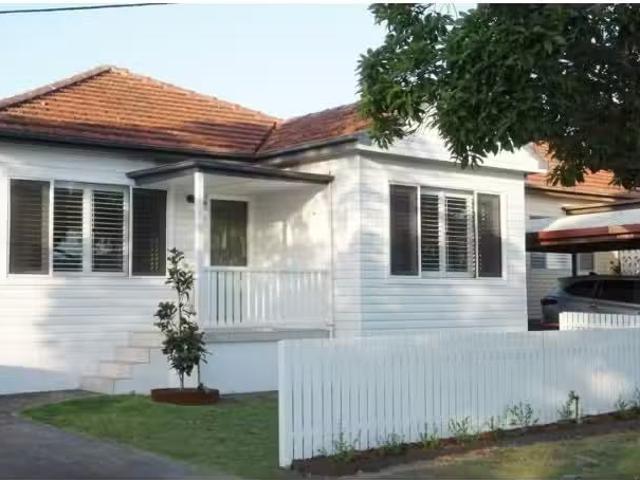 Cozy 4 BR 24 Third St, NORTH LAMBTON Property for rent Listed.