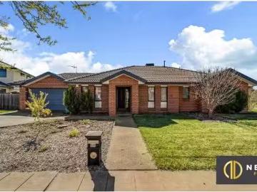 Deal! 4 BR 25 Wallaman Street, HARRISON House for rent Listed.
