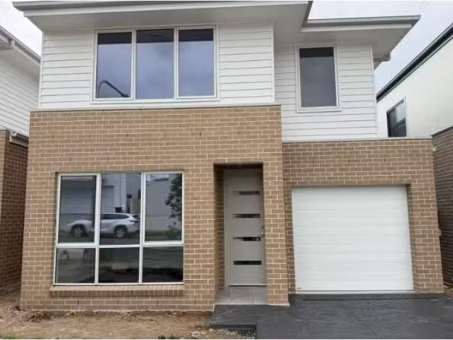 Unique 4 BR 27 Thirteenth Avenue, Austral House for rent List.