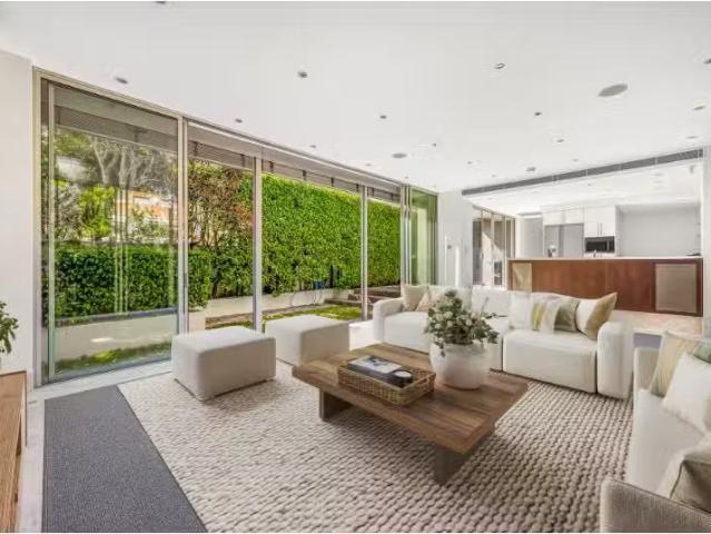 Cheap 4 BR 28 Glendon Road, DOUBLE BAY House for rent Listed.
