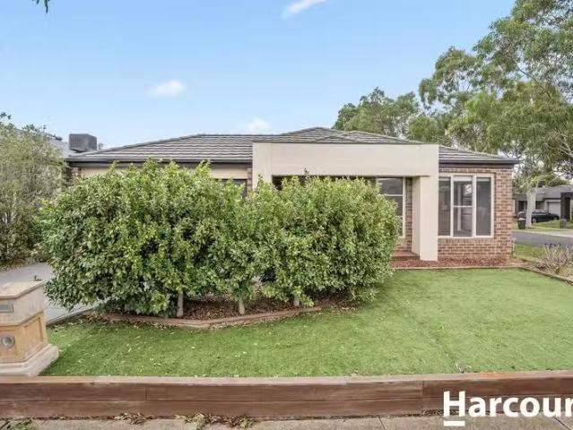 Deal! 4 BR 28 Savanna Parade, TRUGANINA, VIC 3029 House for.