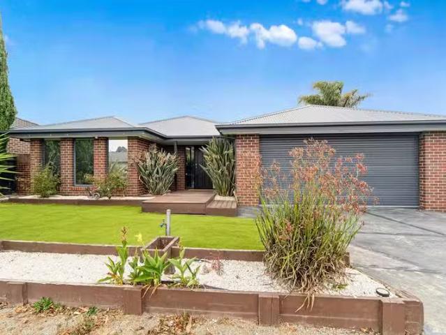 Cozy 4 BR 29 Elisa Place, Hastings, VIC 3915 House for Rent