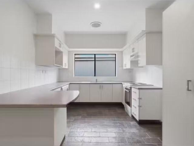 Nice 4 BR 2 Booth St, East Maitland House for rent Listed by.