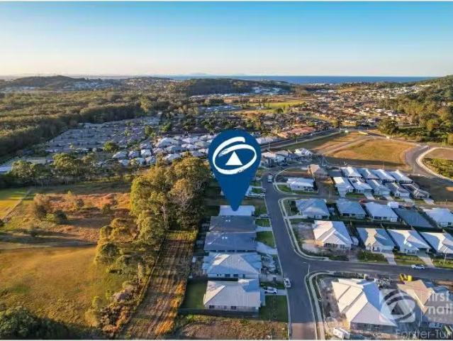 Charming 4 BR 32 Iluka Boulevard, Forster House for rent List.