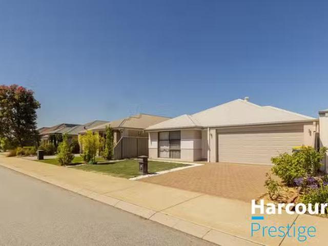 Cozy 4 BR 33 Drysdale Gardens, WANDI, WA 6167 House for Rent