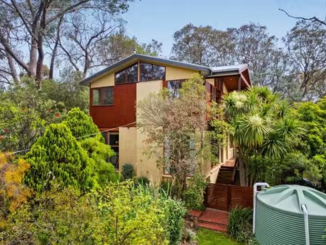 Cheap 4 BR 38 Webb Street, Warrandyte VIC 3113 House For Lease