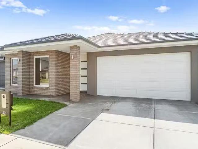 For Rent! 4 BR 42 Viola Circuit, CLYDE, VIC 3978 House for R.
