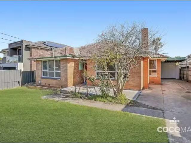 For Rent! 4 BR 4 DEANY STREET, Springvale House for rent List.