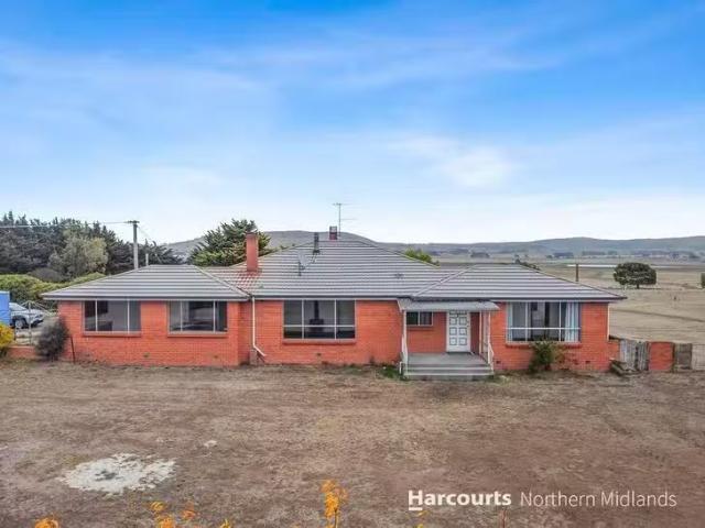Nice 4 BR 557 York Plains Road, York Plains, TAS 7120