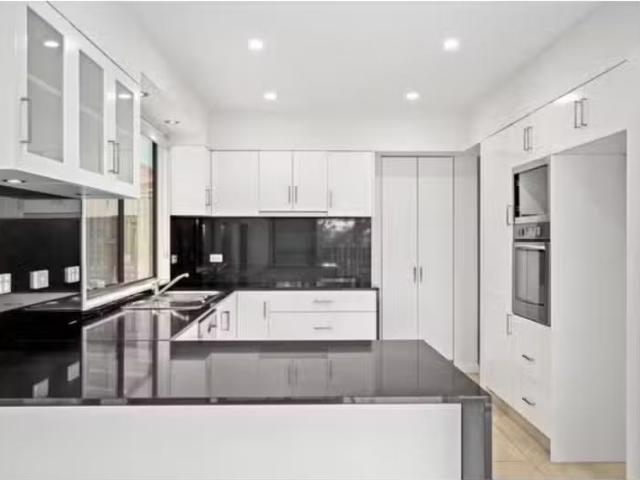 Cheap 4 BR 57 Vista Avenue, Copacabana House for rent Listed.