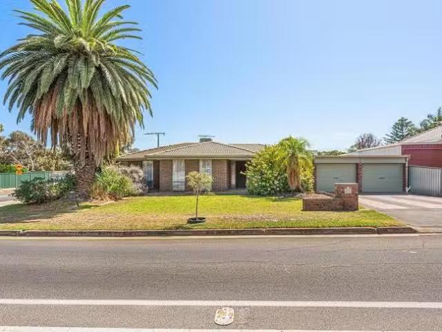 Cozy 4 BR 59 Marnie Avenue, Christies Beach, SA 5165