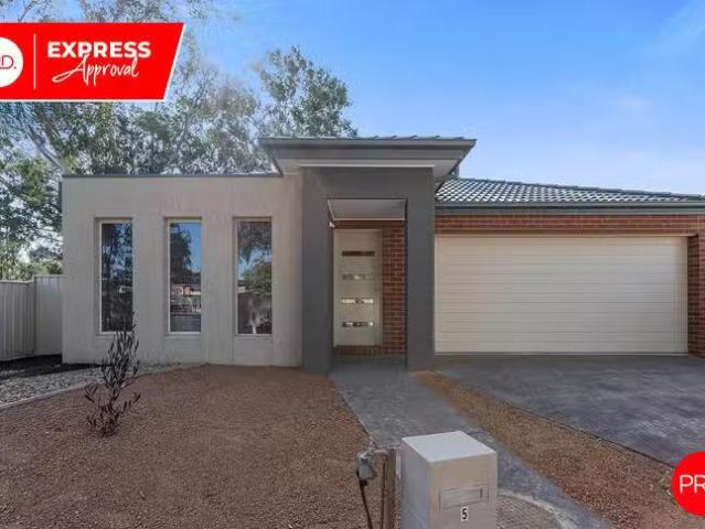 Rental! 4 BR 5 Argyle Lane, Ascot, VIC 3551
