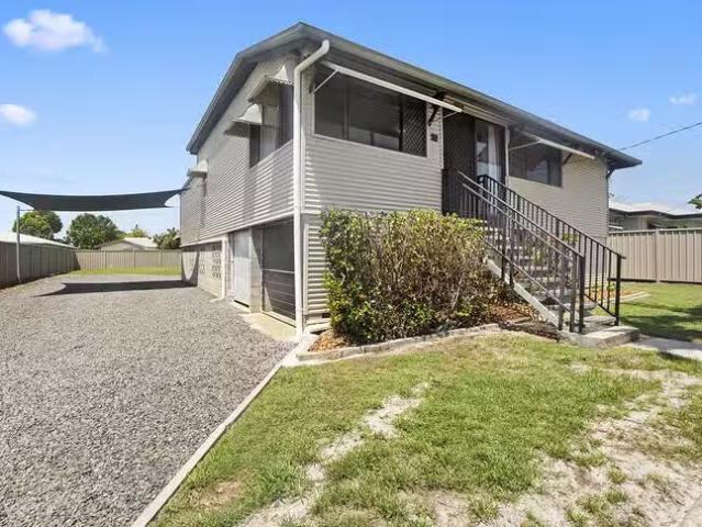 Cozy 4 BR 64 Maryborough Street, Bundaberg South, QLD 4670