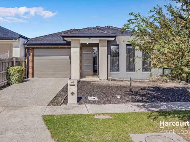For Rent! 4 BR 66 Postema Drive, POINT COOK, VIC 3030 House.