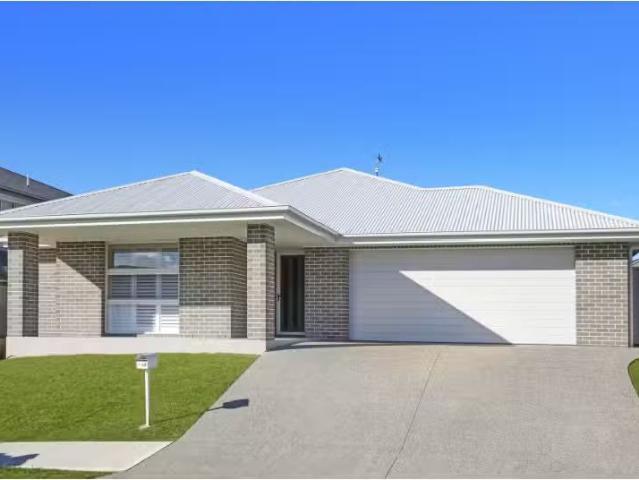 Rental! 4 BR 68 Lockheed Hudson Drive, Horsley House for rent.